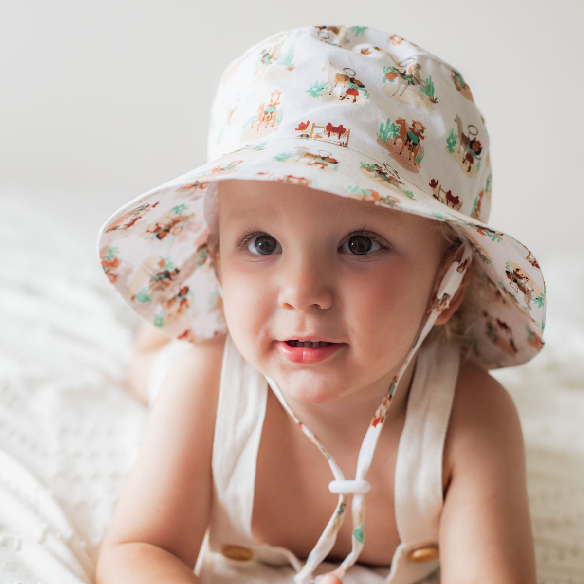 Newborn sun hat boy deals