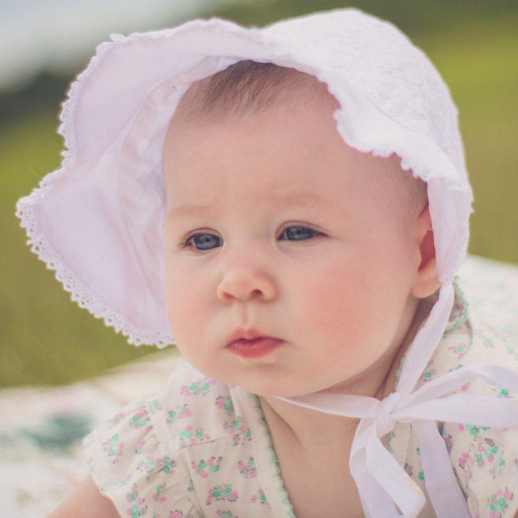 Bow Eyelet Sunbonnet - bonnets