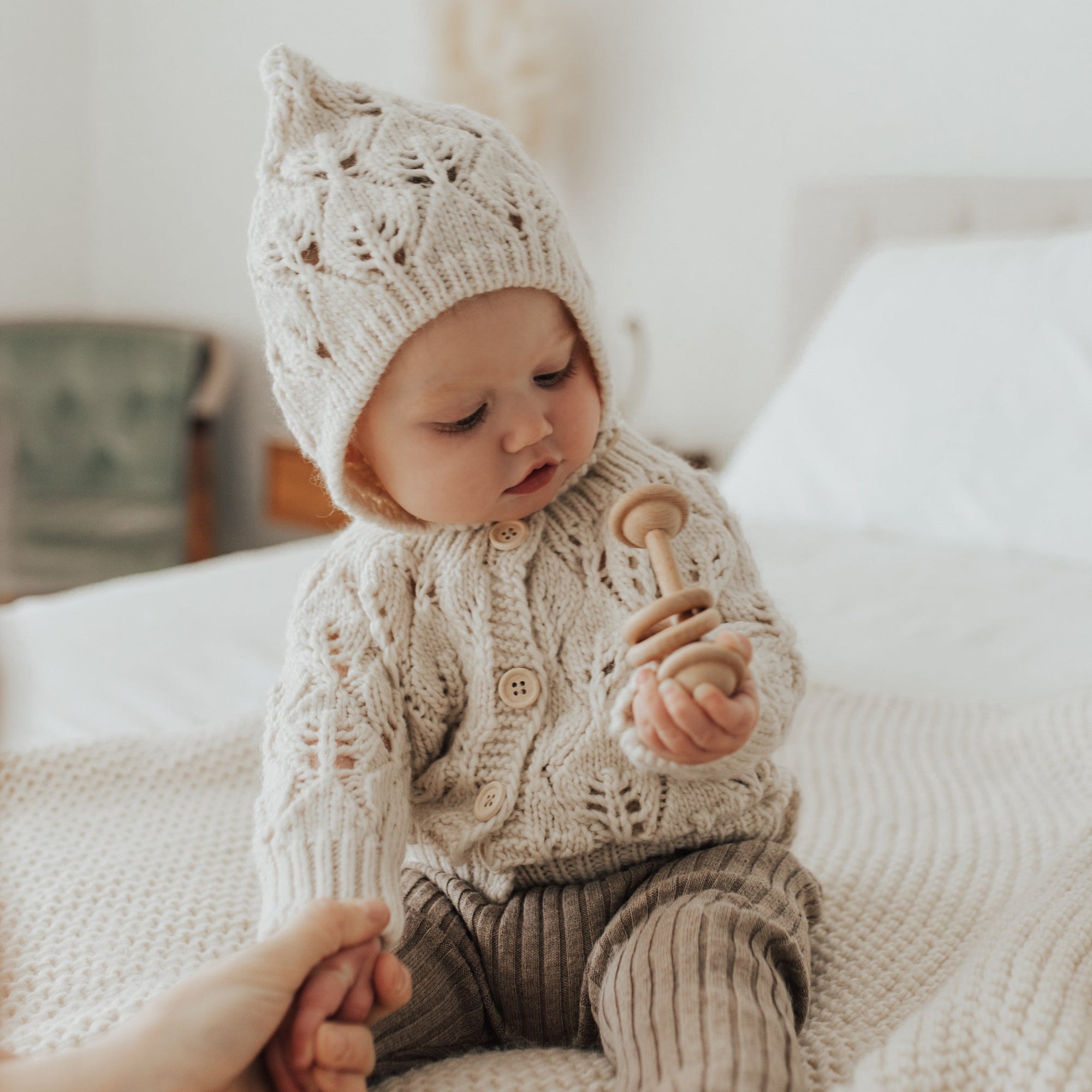 Leaf Lace Bonnet Natural - Beanie Hats