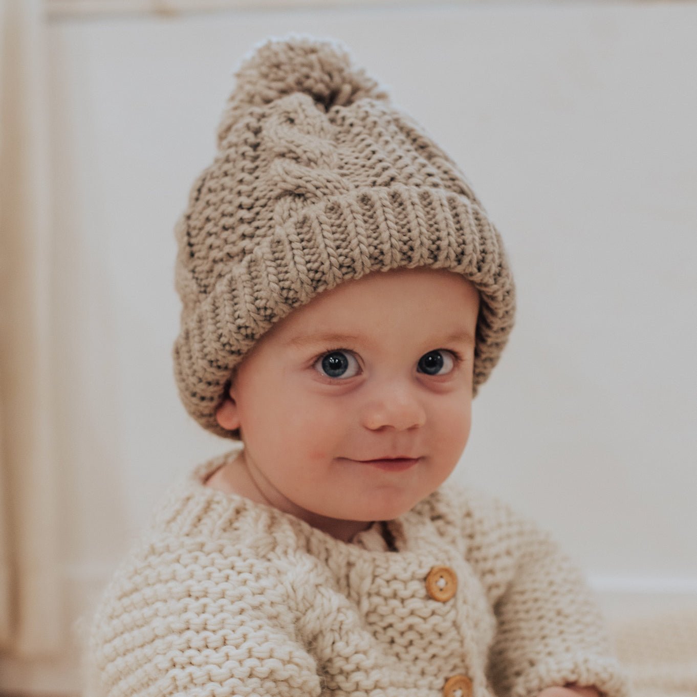 Cable knit hat toddler on sale