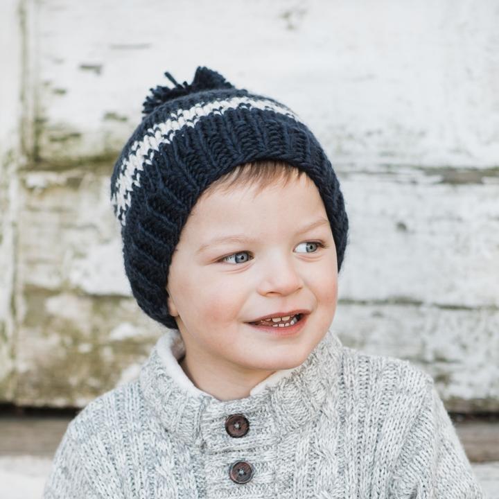 Boys knitted bobble hat online