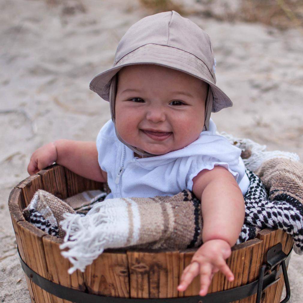 Baby boy sun hat with chin strap online