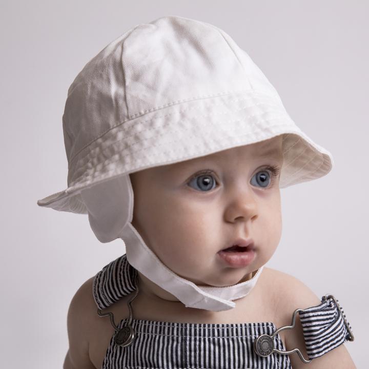 Huggalugs Tyrolean White UPF 50+ Hat with Chinstrap 3-6 Months